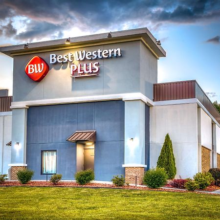 Best Western Plus Yadkin Valley Inn & Suites Jonesville Esterno foto