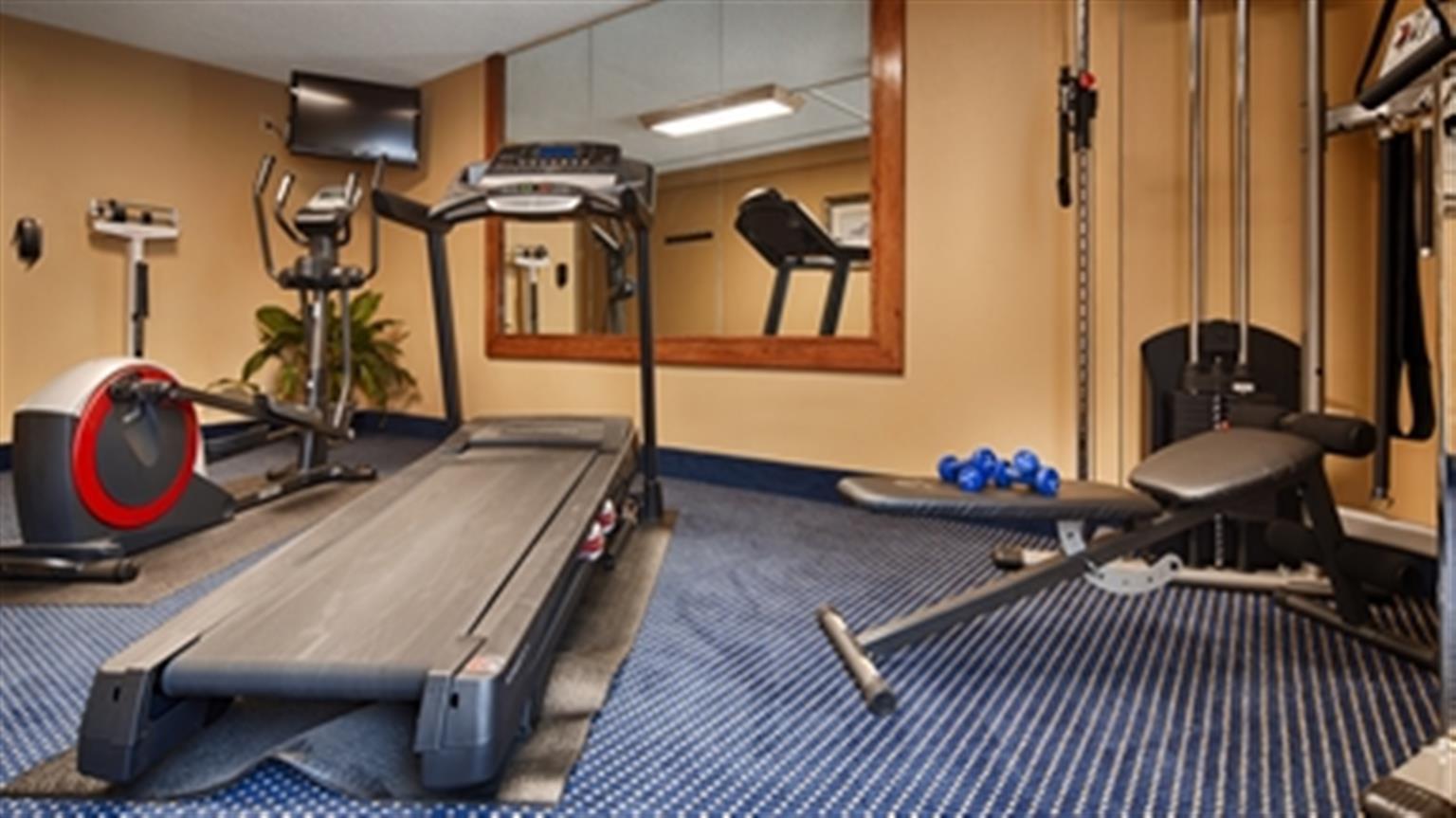 Best Western Plus Yadkin Valley Inn & Suites Jonesville Esterno foto